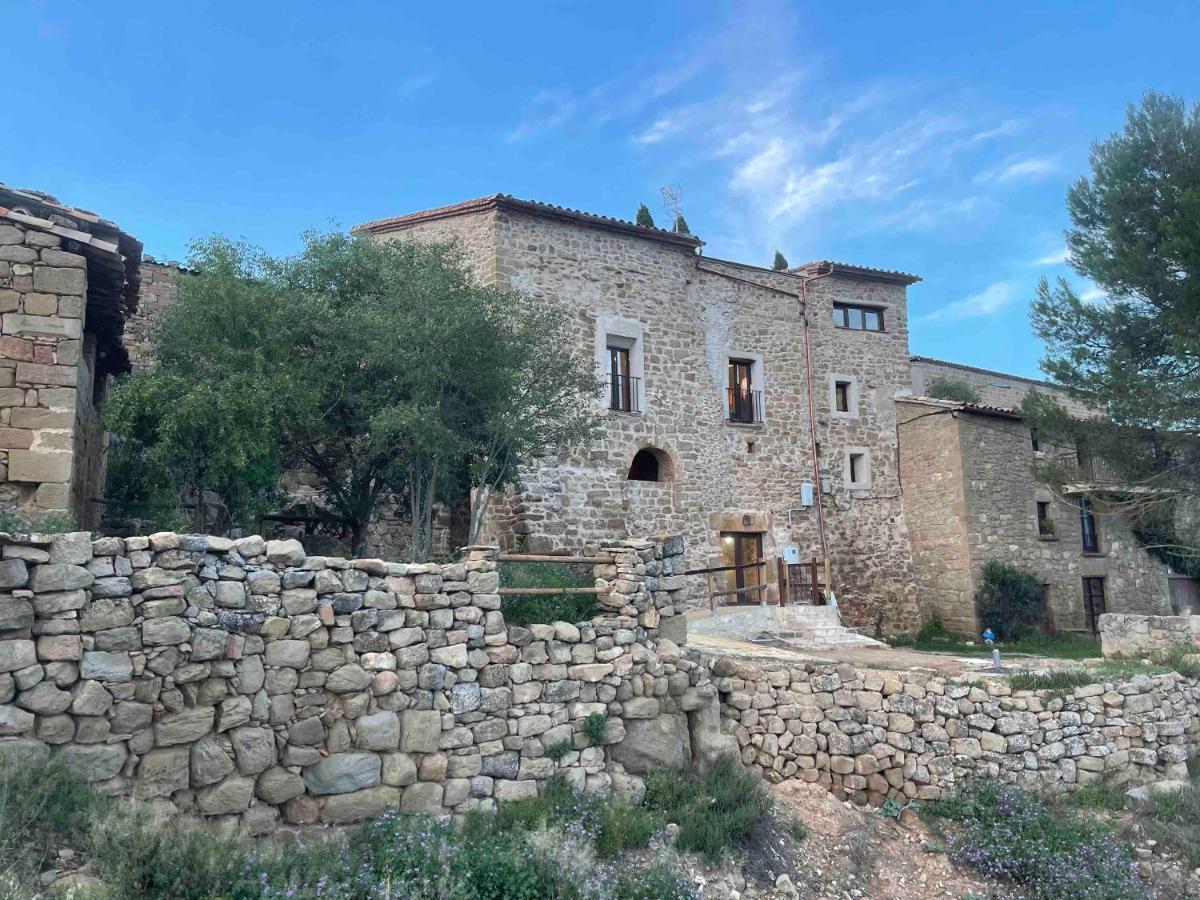 מלון Tora de Riubregos Castell De L'Aguda מראה חיצוני תמונה